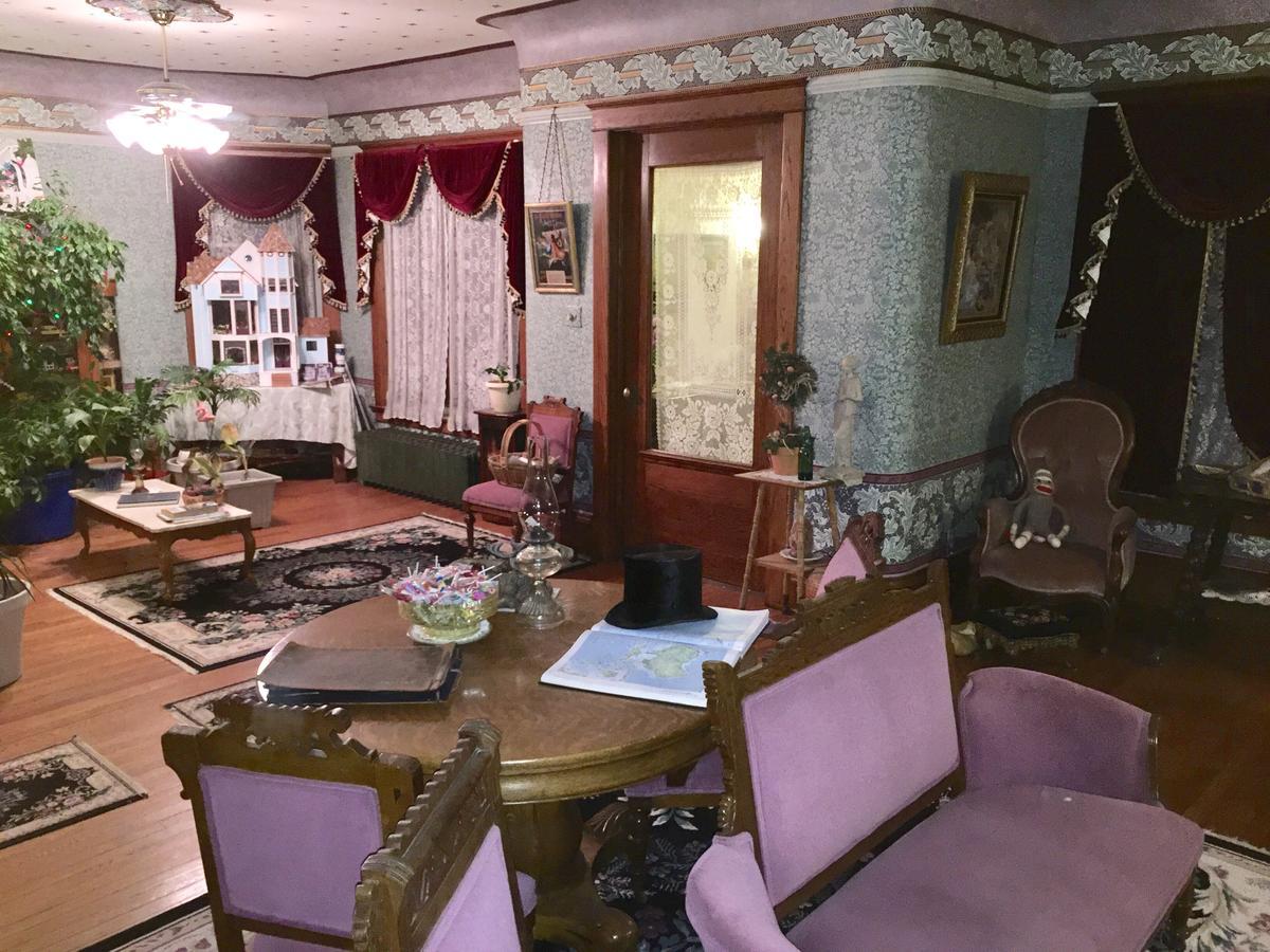 Scarlett House Victorian B & B Джейнсвилл Экстерьер фото