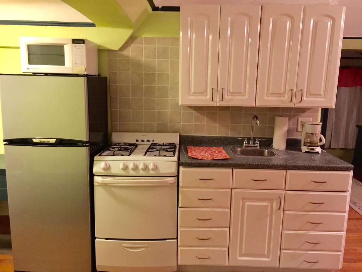 Scarlett House Victorian B & B Джейнсвилл Экстерьер фото