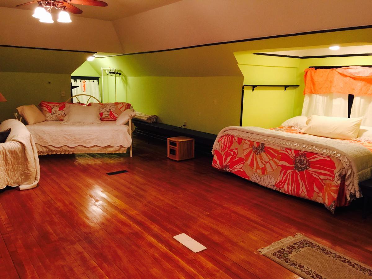 Scarlett House Victorian B & B Джейнсвилл Экстерьер фото