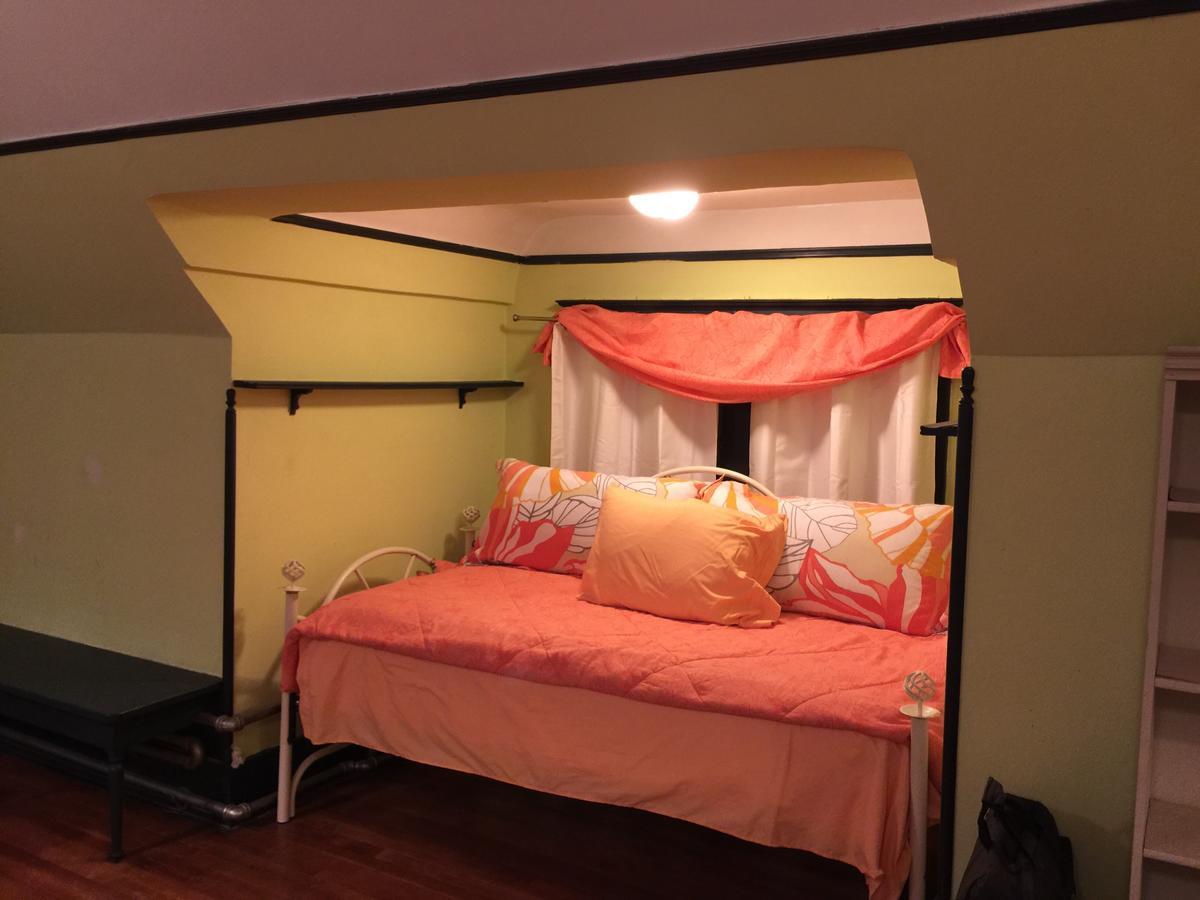 Scarlett House Victorian B & B Джейнсвилл Экстерьер фото