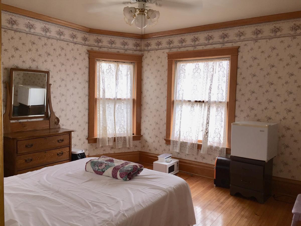 Scarlett House Victorian B & B Джейнсвилл Экстерьер фото